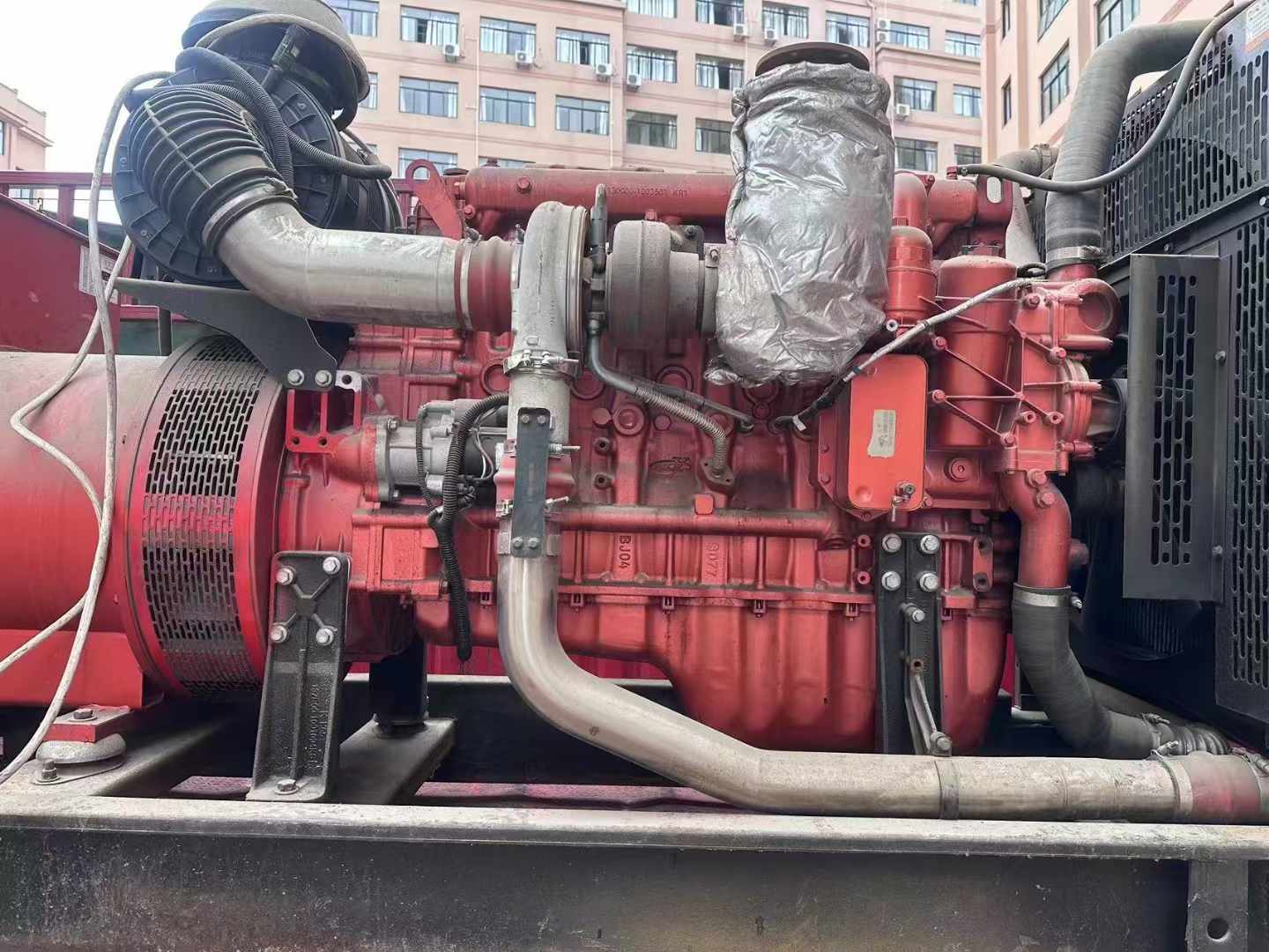工布江达如何选择适合 600kW 柴油发电机组的过载保护器？